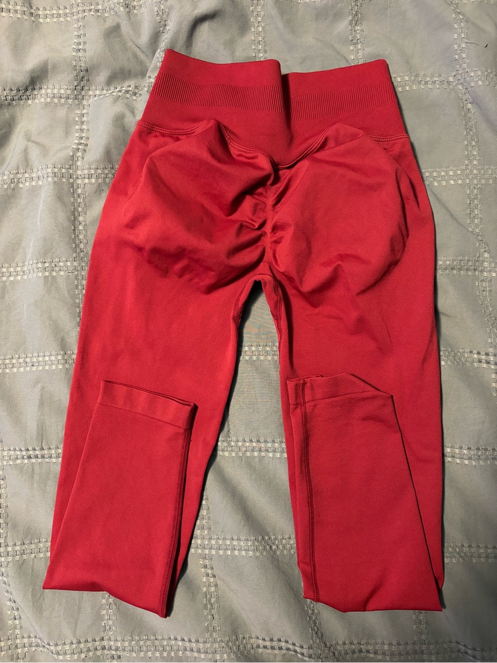 High-Rise Red Ruched Capri Leggings with Pocket Panels